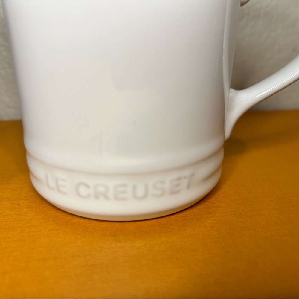 Le Creuset Classic Blue and White Mugs set - Picture 4 of 11